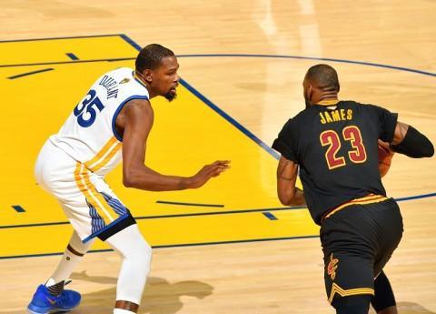 这手球？哈兰德轻松抢点破门，帮助曼城1比0热刺重回前四…