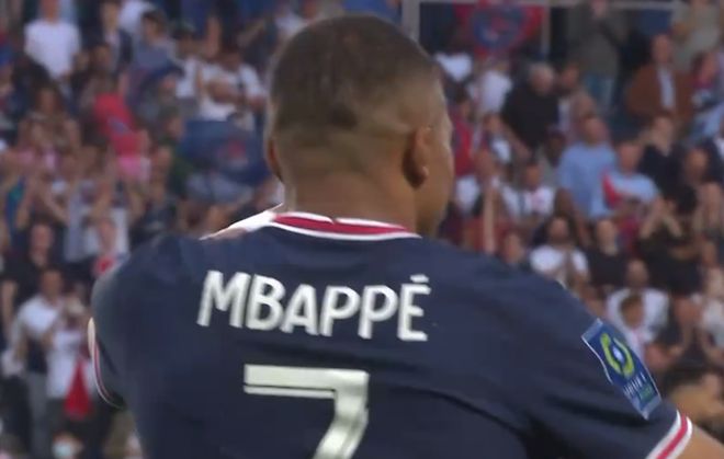 欧冠附加赛占先机！尤文2-1埃因霍温 麦肯尼破门姆班古拉替补制胜