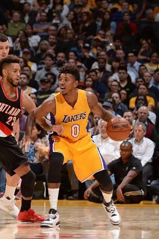 新疆阿图什杯11月15日开幕，艾菲尔丁担任喀什库克兰队主教练