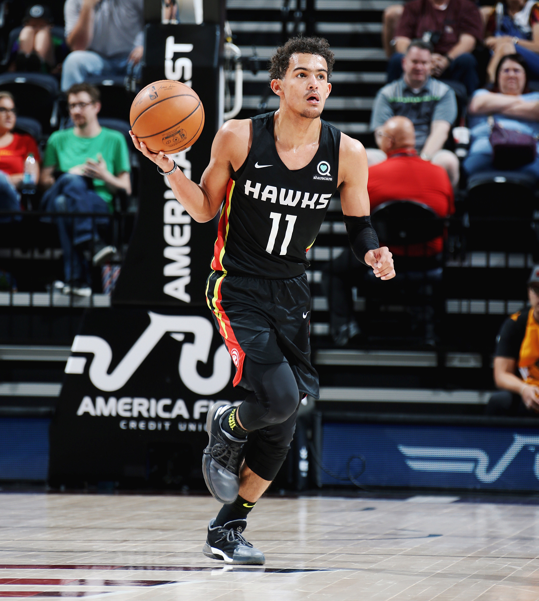 迈阿密网球大师赛｜ 梅德维德夫出局 阿卡次圈意外落马