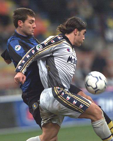 CBA排名一夜乱套 广东广厦领跑 孙铭徽达成里程碑